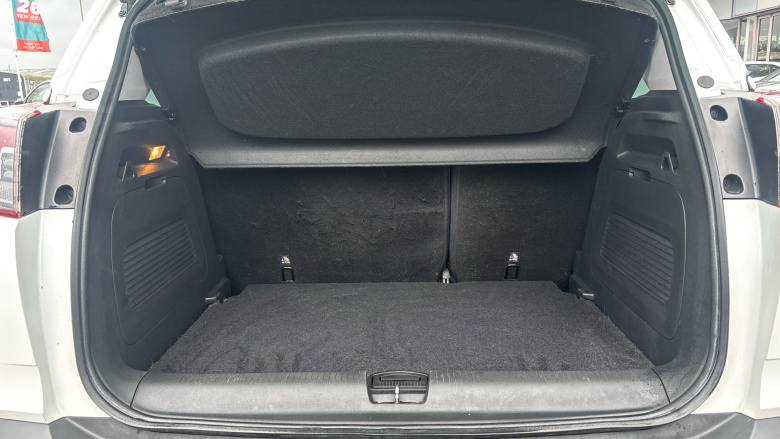 Vauxhall Crossland X 1.2T ecoTec [110] Tech Line Nav 5dr [6 Spd] [S/S] Petrol Hatchback